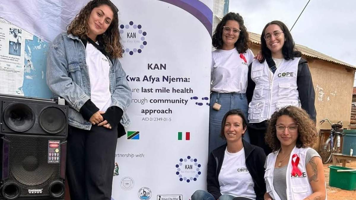 foto di gruppo con Elisa Vittorino Siria Tangorra