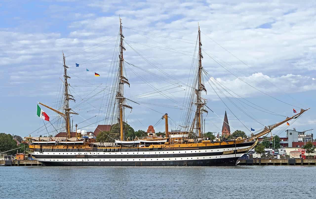 Immagine dell'Amerigo Vespucci che non farà tappa a Catania nel 2025