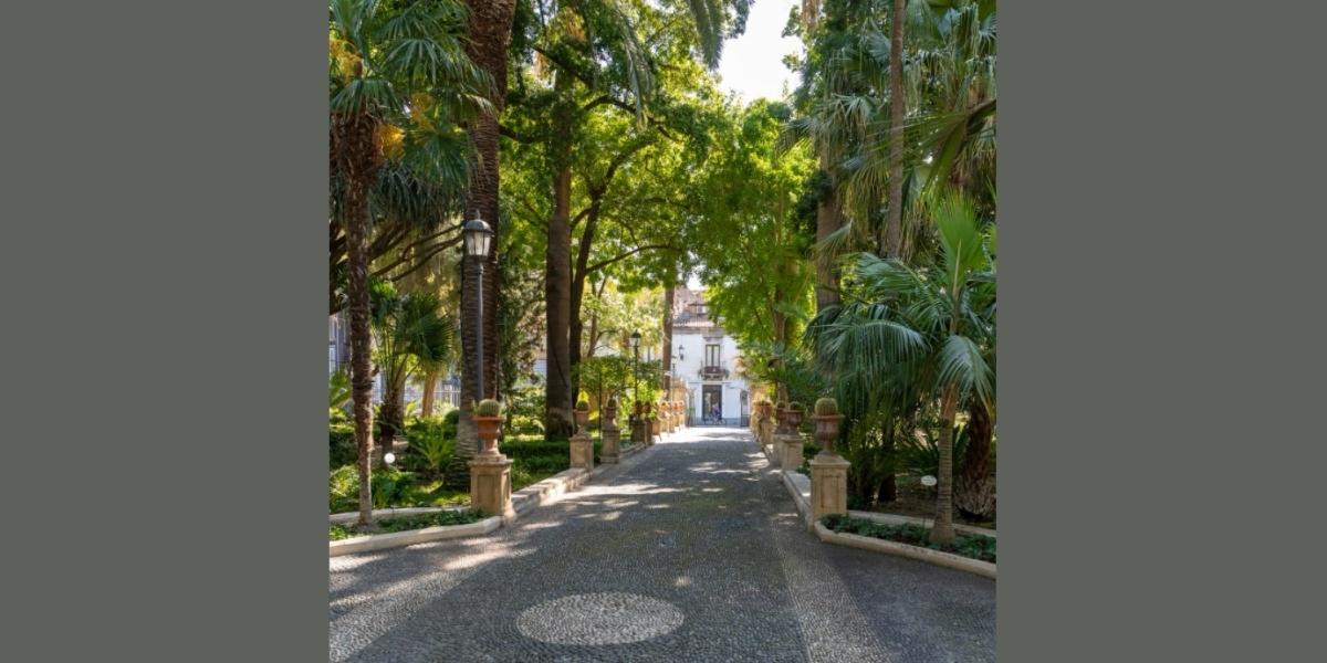 foto la storia delle gelsominaie all'orto botanico di Catania